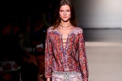 Fashion trend: Τα λαχούρια στο στυλ σας
