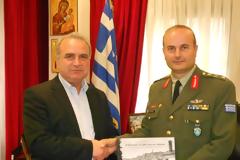 Επίσκεψη του νέου Διοικητή της 15 ΤΑΞΠΖ στον Δήμαρχο Καστοριάς