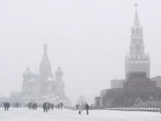 Φωτογραφία για Ο Απρίλιος βρήκε τη Μόσχα καλυμμένη με 65 εκατοστά χιονιού, απόλυτο ρεκόρ για την εποχή
