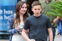 Βrooklyn Beckham: Ο 14χρονος γιος του διάσημου ζεύγους ραντεβού με την κοπέλα του!
