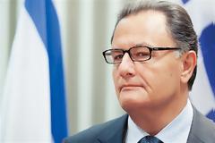 Συνάντηση Π. Παναγιωτόπουλου με το Προεδρείο του Σωματείου των εργαζομένων των Ναυπηγείων «ΤΡΙΑΙΝΑ»