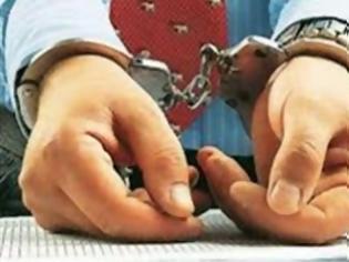 Φωτογραφία για Μπαράζ συλλήψεων για χρέη στο Δημόσιο