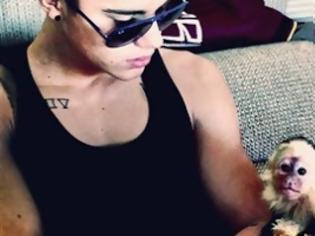 Φωτογραφία για Του Bieber τού πήραν τον… καπουτσίνο του