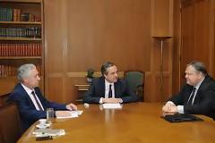 Σύσκεψη αρχηγών εν όψει τρόικας