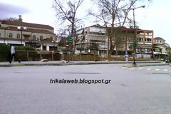 Όταν λέμε σκυλίσια ζωή....στα Τρίκαλα