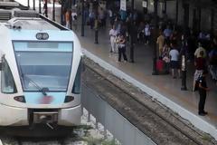 450 εκατ. πεταμένα στον ΟΣΕ. Δεν θα πληρώσει κανείς γι' αυτά;