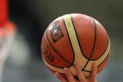 Τα μάτια στο ΣΕΦ και το ΟΑΚΑ