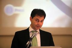 Αξιότιμε κ. Θεοχάρη, έλαβα το γράμμα σας…