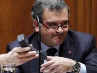 Φωτογραφία για «Κατά φαντασίαν» πτυχιούχος στενός συνεργάτης του Πορτογάλου πρωθυπουργού