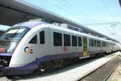 Με προβλήματα για τρίτη ημέρα οι μετακινήσεις με τρένα και προαστιακό