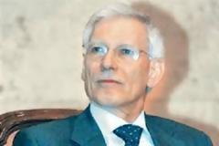 Ιταλός «σοφός» για την επιτροπή Ναπολιτάνο: Είμαστε άχρηστοι