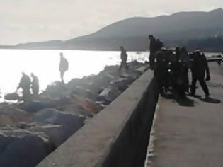 Φωτογραφία για Άγιο είχε 52χρονη οπου μετά από ξαφνική ζάλη έπεσε μέσα στην θάλασσα στην Μυτιλήνη