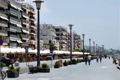Βόλος: €11 εκατ. το «φέσι» από τραπεζοκαθίσματα, τέλος παρεπιδημούντων