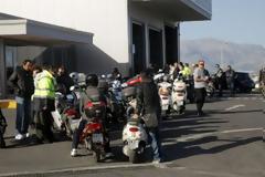 Ατελείωτες ουρές από δίκυκλα στα ΚΤΕΟ του Ηρακλείου