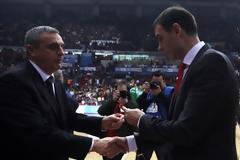 ΣΥΓΧΑΡΗΤΗΡΙΑ ΣΕ ΜΠΑΡΤΖΩΚΑΙ ΚΑΙ ΠΕΔΟΥΛΑΚΗ ΑΠΟ ΤΟΝ ΣΕΠΚ