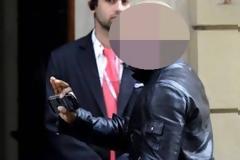Διεθνής ποδοσφαιριστής έμαθε -μετά από τεστ DNA- ότι το παιδί δεν είναι δικό του