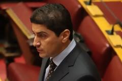 Διευκολύνσεις για τις επιχειρήσεις ενοικιαζόμενων οχημάτων ενόψει της νέας καλοκαιρινής σεζόν, ζητά ο Λ. Αυγενάκης