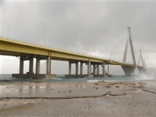 Φωτογραφία για ΤΩΡΑ: Μερικός αποκλεισμός της γέφυρας Ρίου - Αντιρρίου λόγω θυελλωδών ανέμων