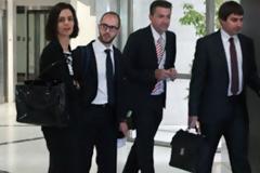 Ο τροϊκανός που υπέστη εγκεφαλικό στις διαπραγματεύσεις