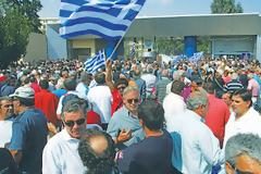 Διαψεύδουν με... δύο ψέματα!