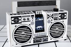 Berlin Boombox: ηχητικό σύστημα από χαρτόνι