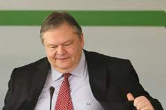 Ενοχλημένος ο Βενιζέλος με τους αυτόκλητους υποψήφιους