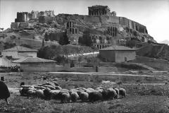 Η συνένωση ενός αρχαίου μνημείου-ένα πάγιο ελληνικό αίτημα