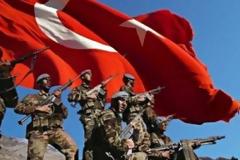 Ροζ πιστοποιητικό για τους ομοφυλόφιλους για να απαλλαγούν από τον στρατό