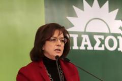 Η Βάσω Παπανδρέου τα χώνει στο ΓΑΠ