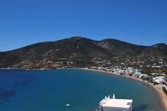 Στα 10 καλύτερα νησιά κάτω από τον ήλιο η Σίφνος