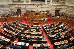 ΣΕ ΠΑΓΚΟΣΜΙΟ ΕΠΙΠΕΔΟ Η ΚΡΙΣΗ ΕΜΠΙΣΤΟΣΥΝΗΣ ΠΡΟΣ ΤΟΥ ΠΟΛΙΤΙΚΟΥΣ