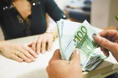 Μηδενική ρευστότητα ακόμα και για δημόσιες επιχειρήσεις