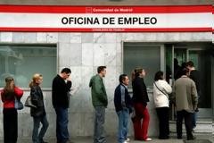 Η Ισπανία πνίγεται από το τσουνάμι της ανεργίας