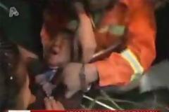 VIDEO: Δραματική διάσωση παιδιού στην Κίνα!