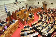 Ένταση στη Βουλή για τα ταξί