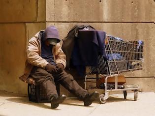 Φωτογραφία για Απαγορεύθηκε η προσφορά τροφής προς τους άστεγους σε μεγάλες πόλεις της Αμερικής
