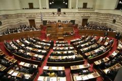 Σε επόμενο νομοσχέδιο η τροπολογία για τα κέντρα φύλαξης λαθρομεταναστών