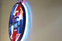 Με νομικά μέτρα προειδοποιεί η ΔΕΗ
