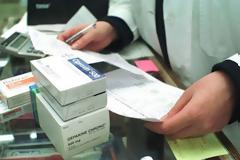 ΧΩΡΙΣ ΠΙΣΤΩΣΗ ΤΑ ΦΑΡΜΑΚΑ ΣΕ ΑΘΗΝΑ ΚΑΙ ΠΕΙΡΑΙΑ