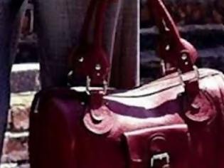 Φωτογραφία για Είχε μέσα στη τσάντα της το νεογέννητο μωρό της!