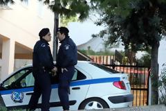 Εισβολή ληστών σε διαμέρισμα στην Πετρούπολη