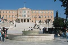 ΣΟΚ: Αυτοκτονία στην πλατεία Συντάγματος