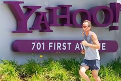 Η Yahoo θα κάνει περικοπή 2.000 θέσεων εργασίας