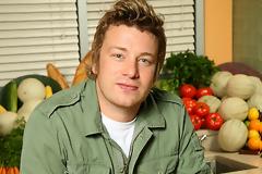 ΣΥΝΤΑΓΗ: Κοτόπουλο με παρμεζάνα από τον Jamie Oliver