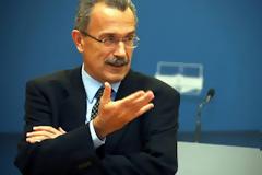 κ. Καψή  οι πράσινες παρωπίδες σάς έχουν τυφλώσει τόσο πολύ που δικαιούσθε επιδόματος τυφλότητος