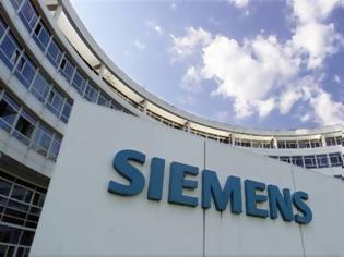 Φωτογραφία για Χαμός στη Βουλή για τη Siemens υπό το βλέμμα γερμανού υφυπουργού