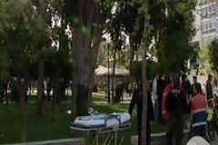 Τι θα πρέπει να προβληματίσει τους πολιτικούς από την αυτοκτονία στο Σύνταγμα, σύμφωνα με αναγνώστρια