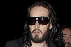 O Russell Brand δίνει στην Katy Perry το σπίτι τους