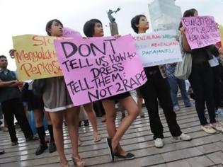 Φωτογραφία για Ποινικοποιείται η μίνι φούστα στην Ινδονησία!!!