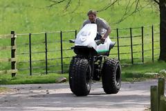 Το θρυλικό Sinclair C5 έγινε… monster bike